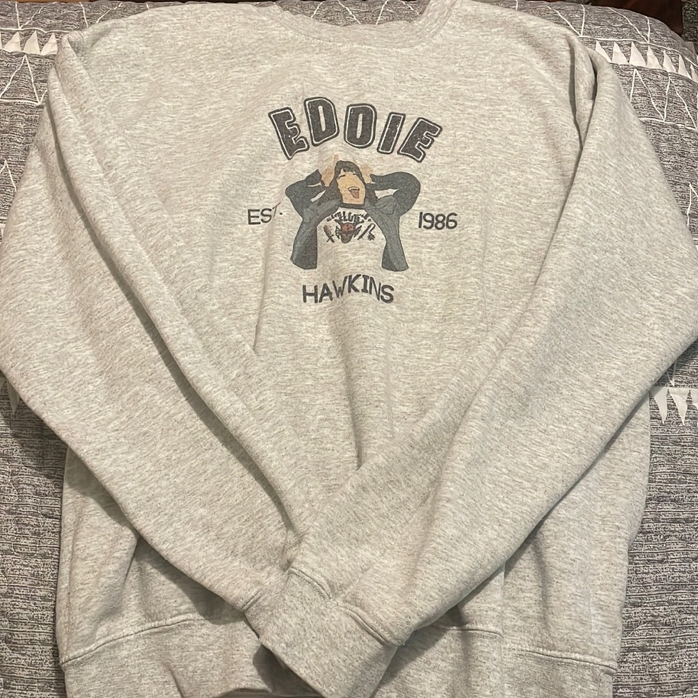 Grey Eddie sweatshirt from stranger things